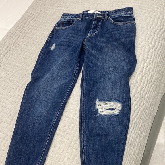 KanCan Boyfriend Jeans - Picture 2 of 7